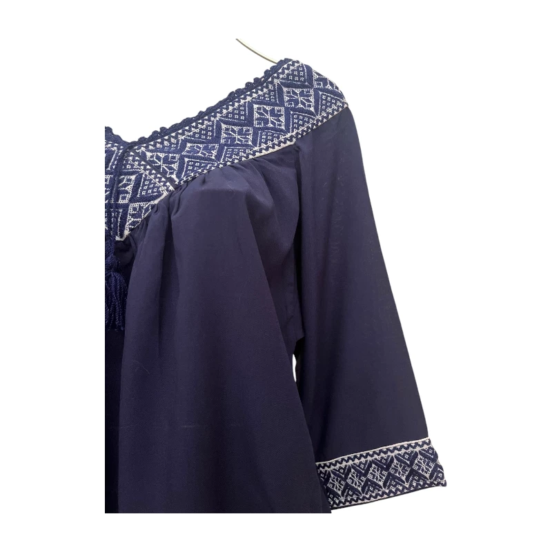 Blusa María azul bordada