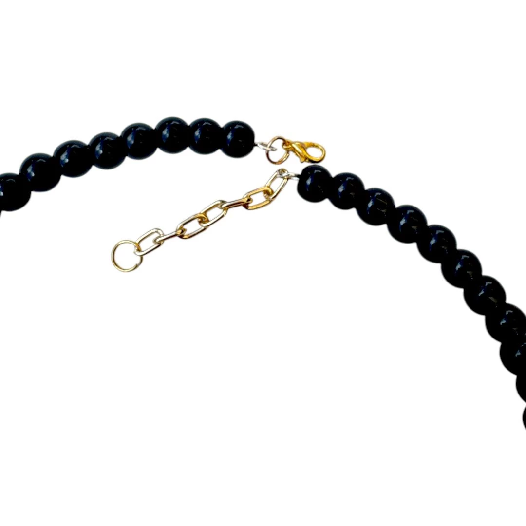 Gargantilla  talavera con Dije de corazón negro