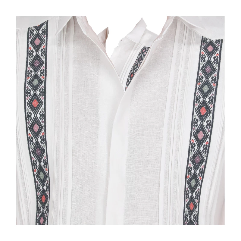 Guayabera Camasha modelo SJOL