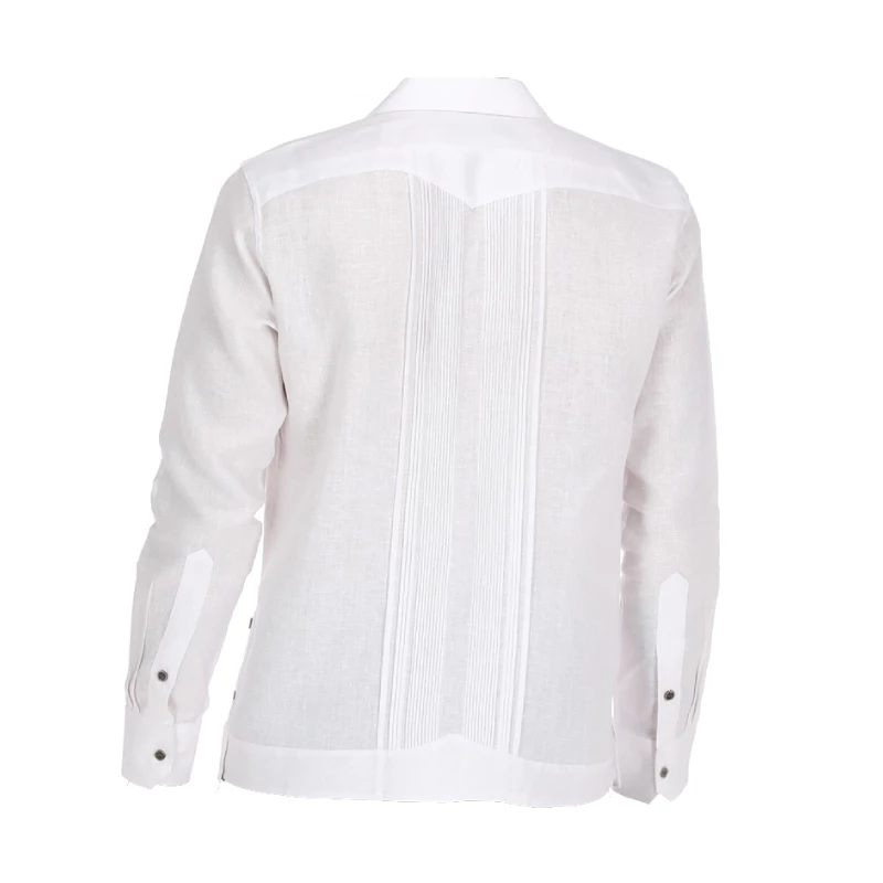 Guayabera Camasha modelo Matiari